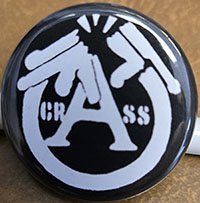 Crass- Cracked Gun pin (pin-C329)