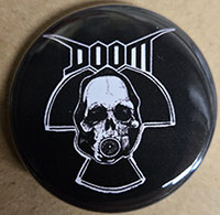 Doom- Gas Mask pin (pin-C388)