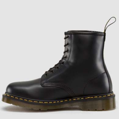 Gymnast Tot ziens Habitat 8 Eye Black Smooth Boots by Dr. Martens
